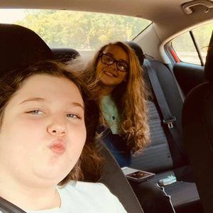 Meet your Posher, Chloe